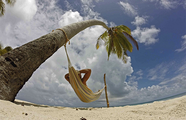 Relax on Fanjove Island